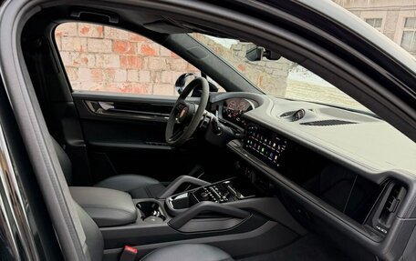 Porsche Cayenne III, 2024 год, 20 000 000 рублей, 6 фотография