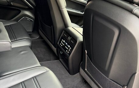 Porsche Cayenne III, 2024 год, 20 000 000 рублей, 8 фотография
