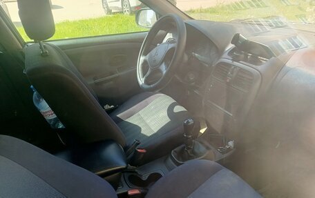 Mitsubishi Carisma I, 2004 год, 150 000 рублей, 5 фотография