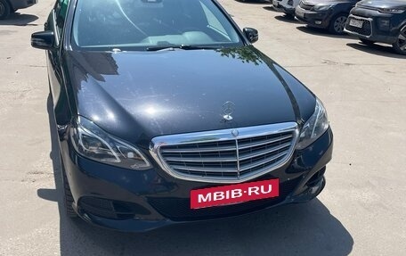 Mercedes-Benz E-Класс, 2015 год, 2 150 000 рублей, 4 фотография