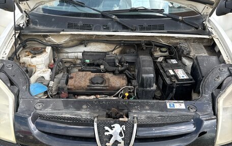 Peugeot Partner II рестайлинг 2, 2010 год, 210 000 рублей, 9 фотография