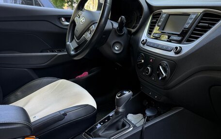 Hyundai Solaris II рестайлинг, 2018 год, 1 350 000 рублей, 8 фотография