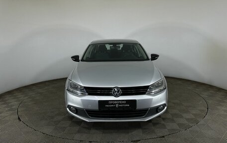 Volkswagen Jetta VI, 2013 год, 960 000 рублей, 2 фотография
