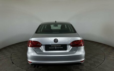 Volkswagen Jetta VI, 2013 год, 960 000 рублей, 3 фотография
