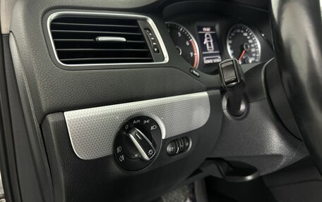Volkswagen Jetta VI, 2013 год, 960 000 рублей, 9 фотография