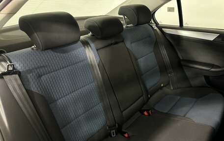 Volkswagen Jetta VI, 2013 год, 960 000 рублей, 15 фотография