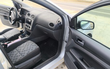 Ford Focus II рестайлинг, 2006 год, 299 000 рублей, 6 фотография