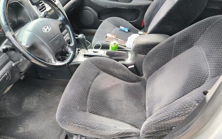 Hyundai Sonata IV рестайлинг, 2004 год, 390 000 рублей, 13 фотография