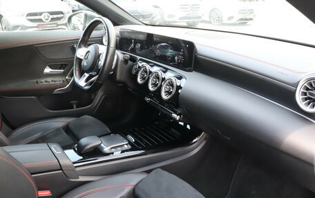 Mercedes-Benz CLA, 2021 год, 3 880 000 рублей, 9 фотография