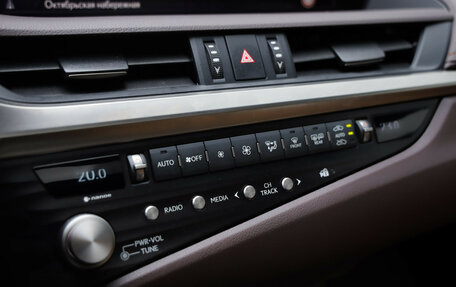 Lexus ES VII, 2021 год, 3 639 000 рублей, 18 фотография