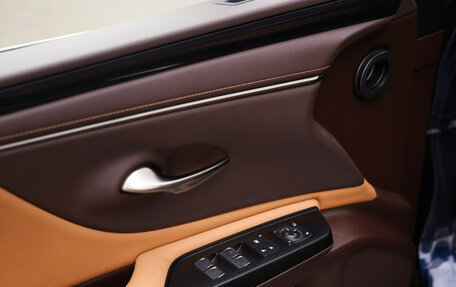 Lexus ES VII, 2021 год, 3 639 000 рублей, 25 фотография