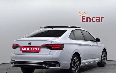 Volkswagen Jetta VII, 2023 год, 1 550 000 рублей, 2 фотография