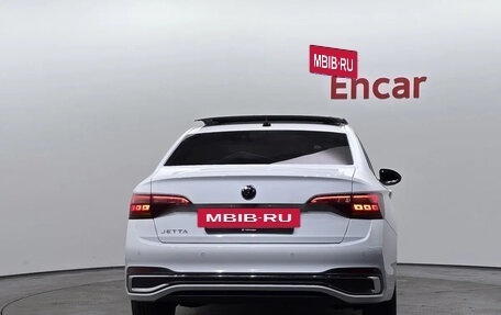 Volkswagen Jetta VII, 2023 год, 1 550 000 рублей, 4 фотография