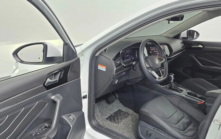 Volkswagen Jetta VII, 2023 год, 1 550 000 рублей, 10 фотография