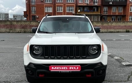 Jeep Renegade I рестайлинг, 2016 год, 1 700 000 рублей, 6 фотография