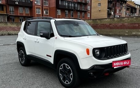 Jeep Renegade I рестайлинг, 2016 год, 1 700 000 рублей, 4 фотография