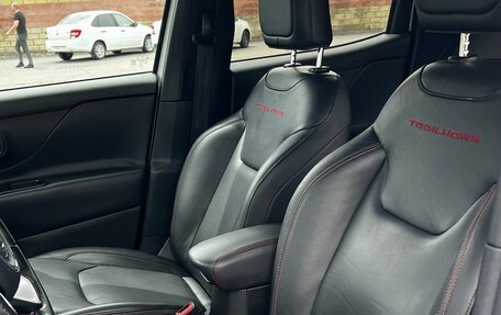 Jeep Renegade I рестайлинг, 2016 год, 1 700 000 рублей, 17 фотография