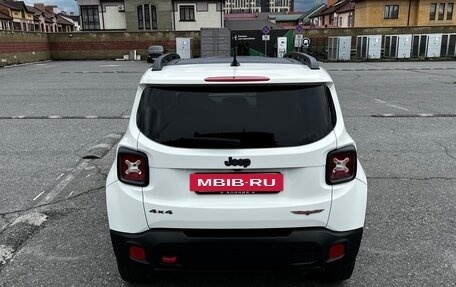 Jeep Renegade I рестайлинг, 2016 год, 1 700 000 рублей, 13 фотография