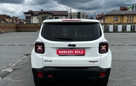Jeep Renegade I рестайлинг, 2016 год, 1 700 000 рублей, 14 фотография