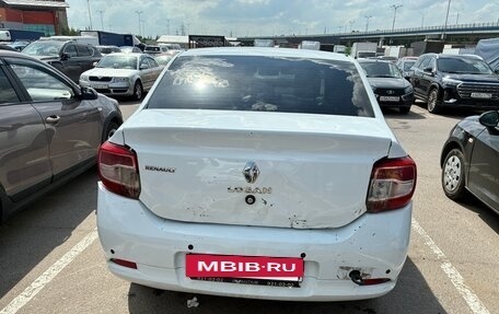 Renault Logan II, 2016 год, 725 000 рублей, 3 фотография