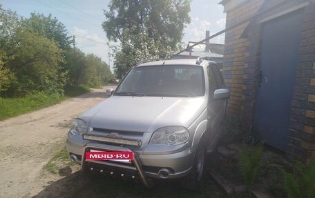 Chevrolet Niva I рестайлинг, 2012 год, 450 000 рублей, 2 фотография