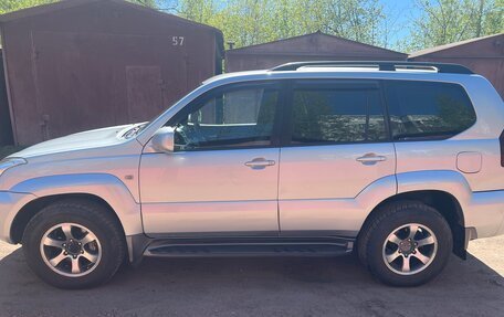 Toyota Land Cruiser Prado 120 рестайлинг, 2007 год, 2 400 000 рублей, 5 фотография