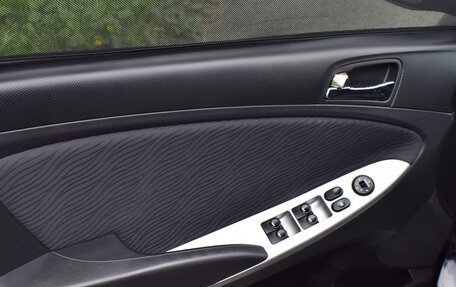 Hyundai Solaris II рестайлинг, 2013 год, 885 000 рублей, 10 фотография