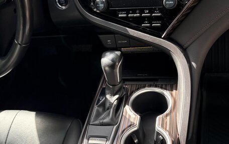 Toyota Camry, 2020 год, 2 890 000 рублей, 18 фотография