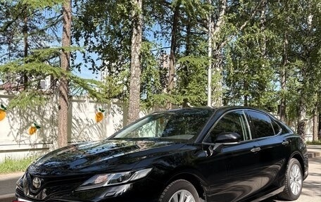 Toyota Camry, 2020 год, 2 890 000 рублей, 4 фотография