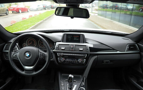 BMW 3 серия, 2018 год, 2 599 000 рублей, 11 фотография