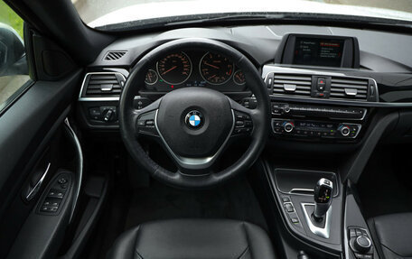 BMW 3 серия, 2018 год, 2 599 000 рублей, 12 фотография