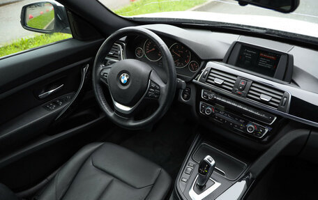 BMW 3 серия, 2018 год, 2 599 000 рублей, 10 фотография
