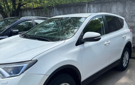 Toyota RAV4, 2018 год, 2 350 000 рублей, 3 фотография