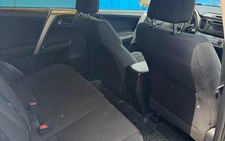 Toyota RAV4, 2018 год, 2 350 000 рублей, 7 фотография