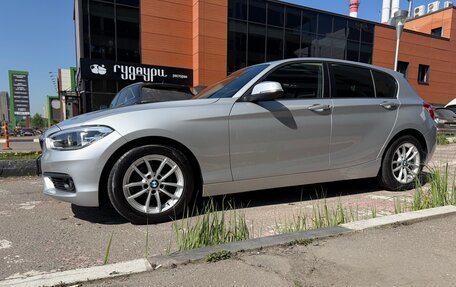 BMW 1 серия, 2018 год, 1 900 000 рублей, 21 фотография