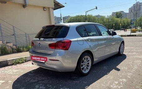 BMW 1 серия, 2018 год, 1 900 000 рублей, 18 фотография