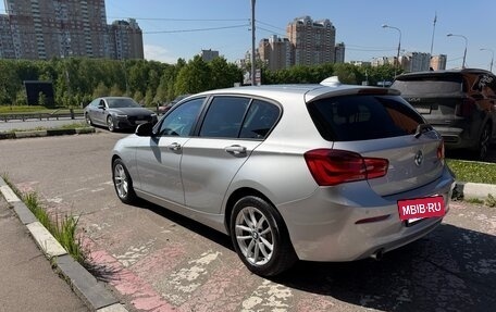BMW 1 серия, 2018 год, 1 900 000 рублей, 20 фотография