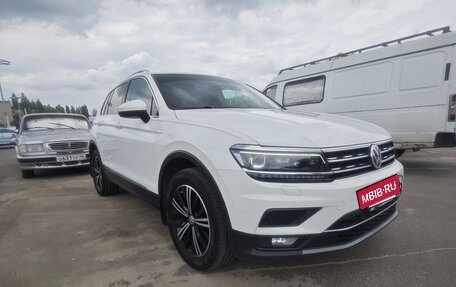 Volkswagen Tiguan II, 2018 год, 2 300 000 рублей, 8 фотография