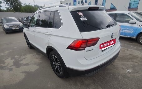 Volkswagen Tiguan II, 2018 год, 2 300 000 рублей, 10 фотография