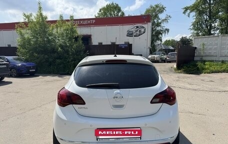 Opel Astra J, 2013 год, 790 000 рублей, 5 фотография