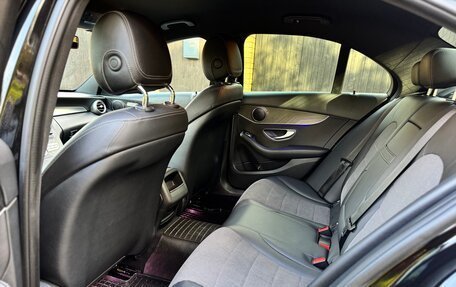 Mercedes-Benz C-Класс, 2019 год, 2 340 000 рублей, 21 фотография