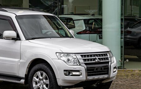 Mitsubishi Pajero IV, 2014 год, 2 295 000 рублей, 9 фотография