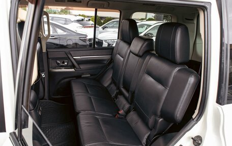 Mitsubishi Pajero IV, 2014 год, 2 295 000 рублей, 18 фотография