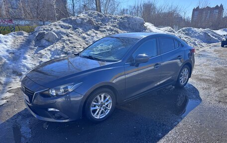 Mazda 3, 2015 год, 1 300 000 рублей, 2 фотография