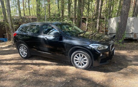 BMW X2, 2018 год, 1 950 000 рублей, 2 фотография