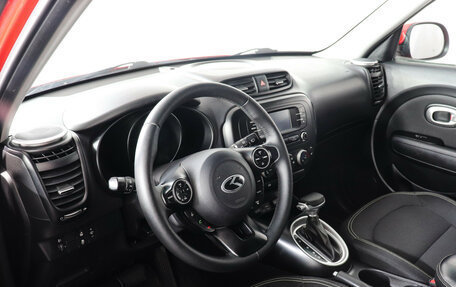 KIA Soul II рестайлинг, 2015 год, 1 089 000 рублей, 9 фотография