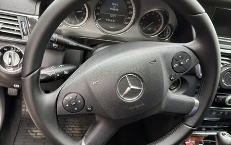 Mercedes-Benz E-Класс, 2010 год, 1 650 000 рублей, 4 фотография