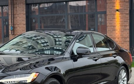 Volvo S90 II рестайлинг, 2017 год, 2 980 000 рублей, 10 фотография