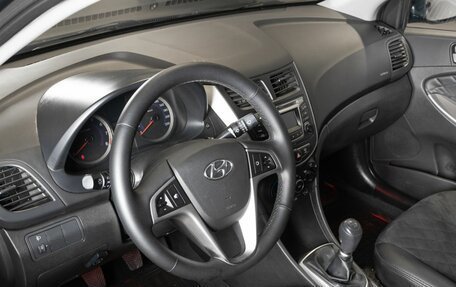 Hyundai Solaris II рестайлинг, 2015 год, 837 400 рублей, 5 фотография