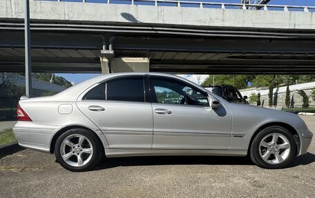 Mercedes-Benz C-Класс, 2005 год, 1 000 000 рублей, 5 фотография